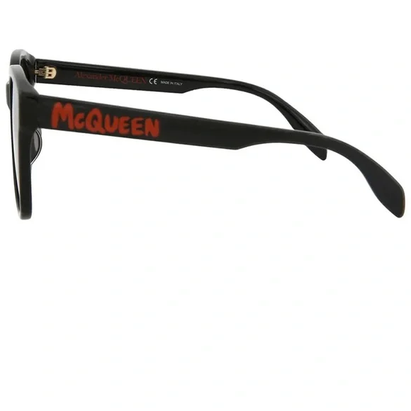 Alexander McQueen Women display picture 2